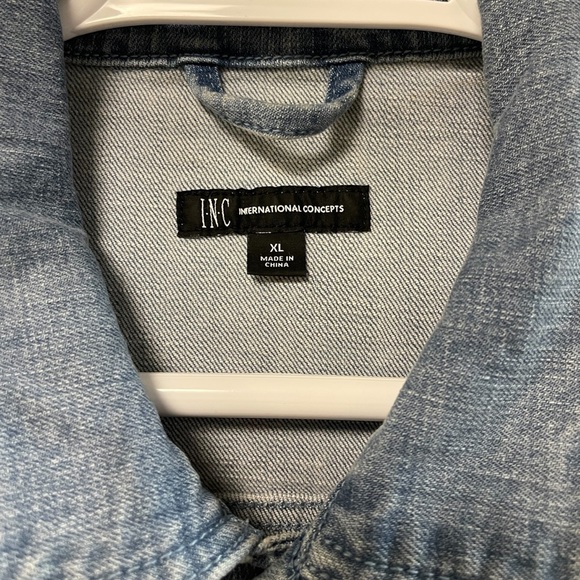 INC International Concepts Women’s Floral Printed Denim Jacket Size XL - Picture 2 of 3